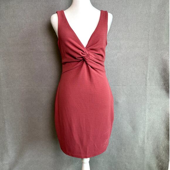 LuLu's Rust Brick Colored V Neck Dinner Date Night Party Mini Dress Size M - Picture 1 of 6
